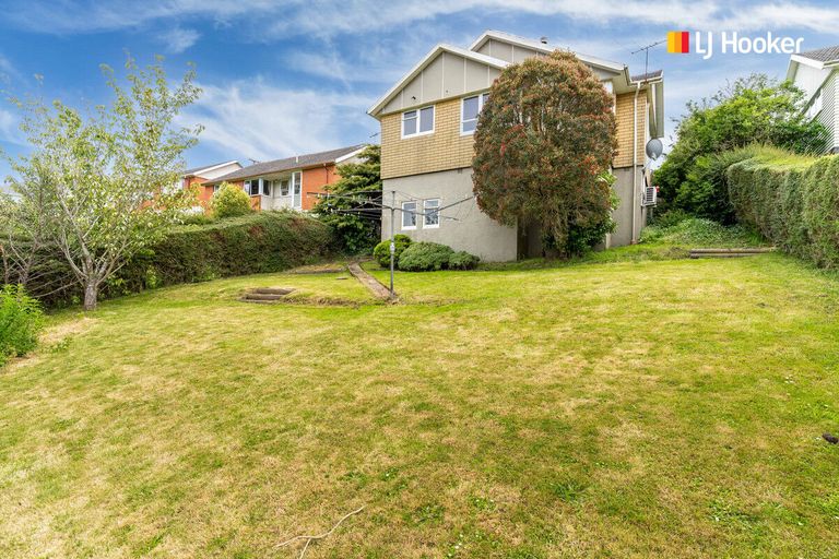 Photo of property in 15 Hanlon Street, Halfway Bush, Dunedin, 9010