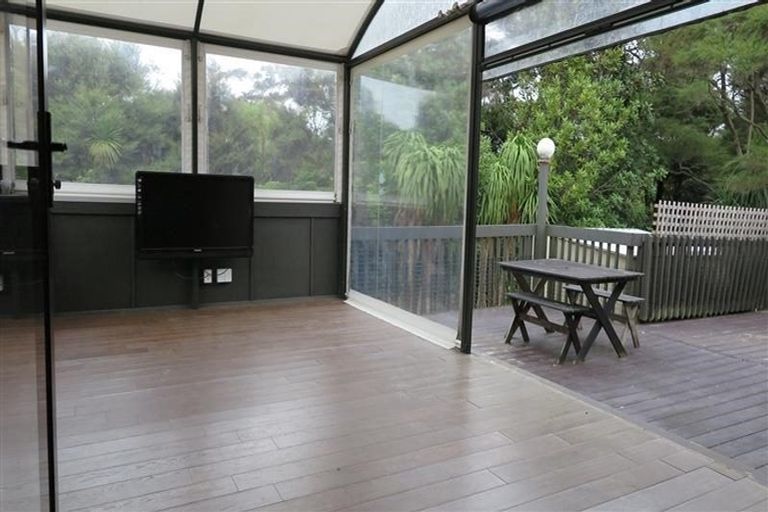 Photo of property in 11 Waimoko Glen, Swanson, Auckland, 0612