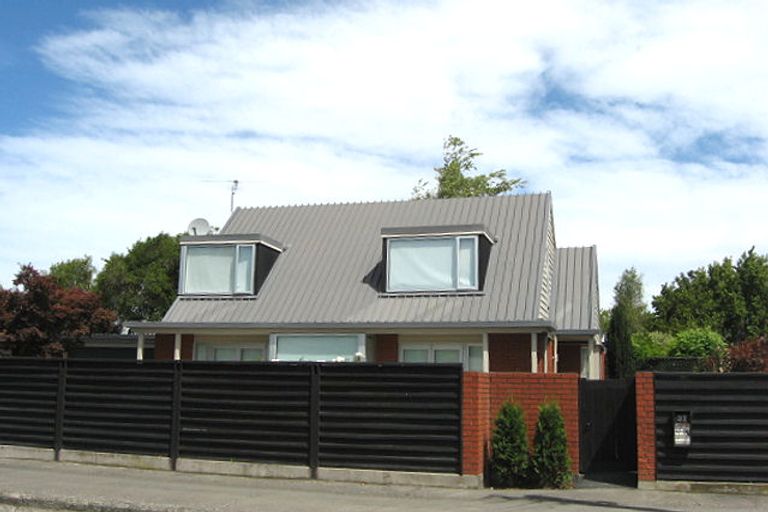 Photo of property in 2/37 Wroxton Terrace, Merivale, Christchurch, 8014