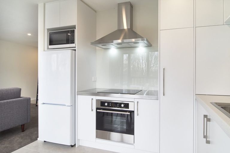 Photo of property in Riverena Flats, 377 Barbadoes Street, Christchurch Central, Christchurch, 8011