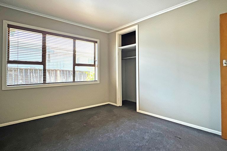 Photo of property in 2 Lincoln Road, Manurewa East, Auckland, 2102
