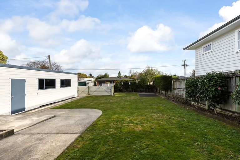 Photo of property in 27 Macarthur Street, Levin, 5510