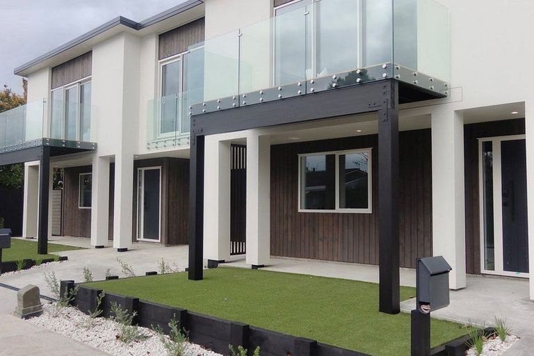 Photo of property in 2 Tiraumea Street, Palmerston North, 4410