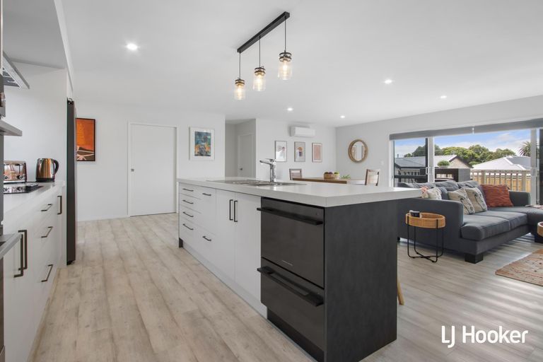 Photo of property in 12 Anatere Rise, Athenree, Katikati, 3177