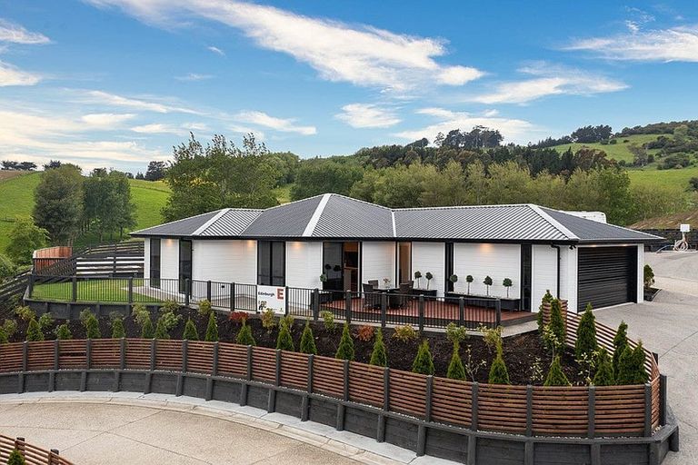 Photo of property in 3 Ella Lane, Green Island, Dunedin, 9018