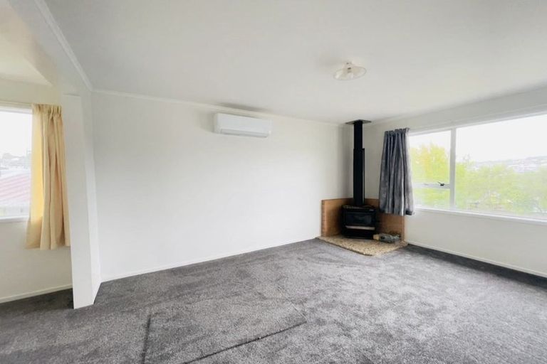 Photo of property in 90 Oriel Avenue, Tawa, Wellington, 5028