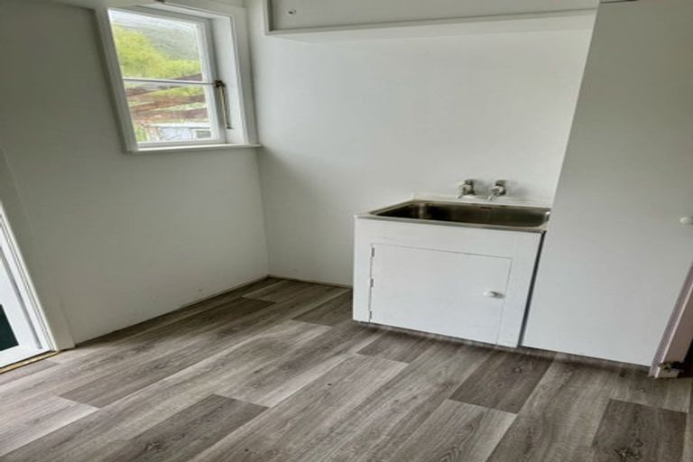 Photo of property in 15 Galway Street, Waterloo, Lower Hutt, 5011