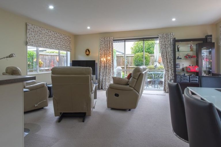 Photo of property in 3a Annies Lane, Aidanfield, Christchurch, 8025