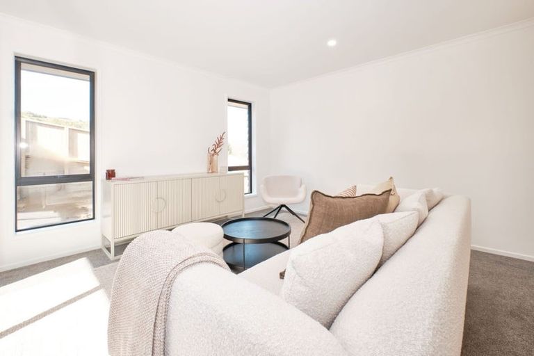 Photo of property in 63 Leathem Crescent, Pokeno, 2402