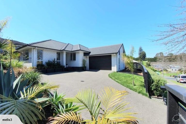 Photo of property in 55 Inverness Drive, Pyes Pa, Tauranga, 3112