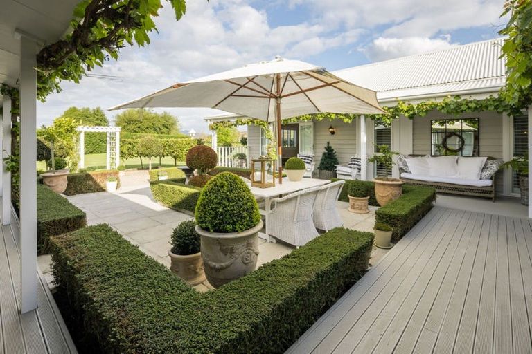 Photo of property in 41 Catra Place, Matangi, Hamilton, 3287