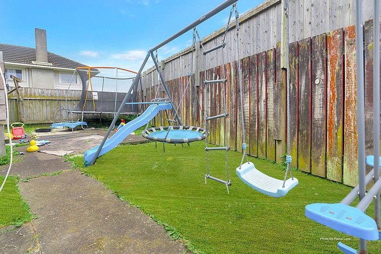 Photo of property in 1/85a Tidal Road, Mangere, Auckland, 2022