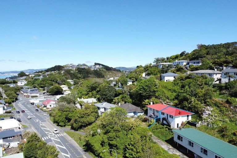 Photo of property in 113a Newlands Road, Newlands, Wellington, 6037