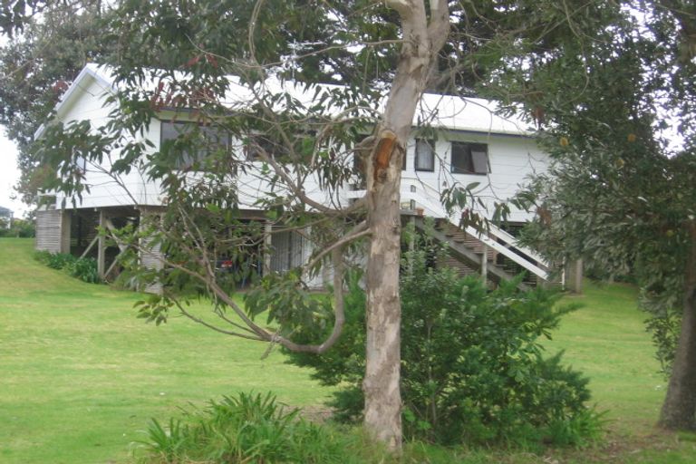 Photo of property in 110 Miro Place, Matarangi, Whitianga, 3592