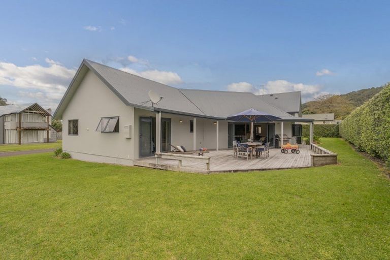 Photo of property in 12 Michelle Lane, Hahei, Whitianga, 3591