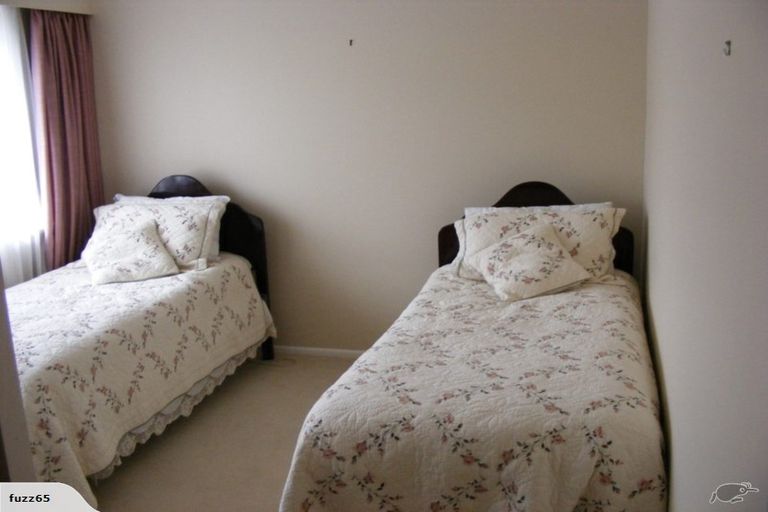 Photo of property in 2/292 Avonhead Road, Avonhead, Christchurch, 8042