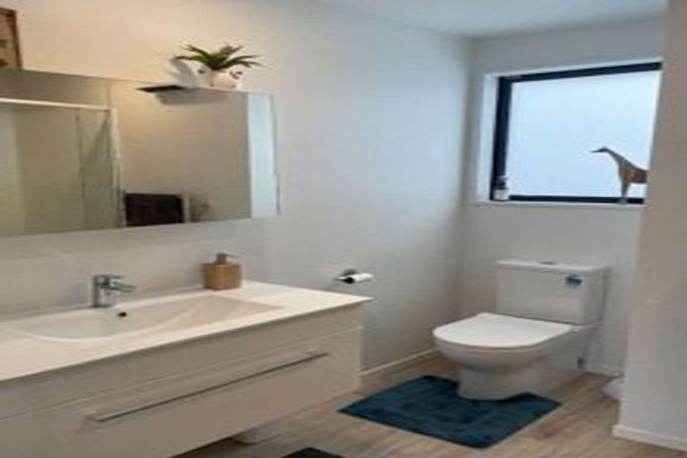 Photo of property in 1/130 Olliviers Road, Phillipstown, Christchurch, 8011