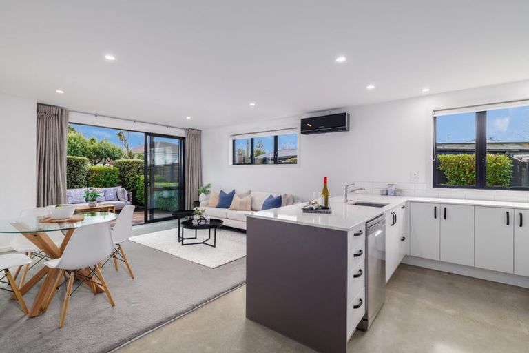 Photo of property in 54 Dover Street, St Albans, Christchurch, 8014