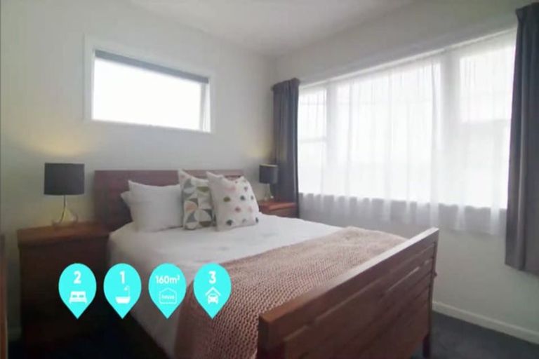 Photo of property in 1/94-96 Verran Road, Birkdale, Auckland, 0626