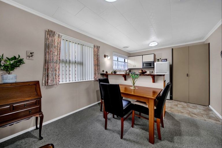 Photo of property in 335b High Street, Hawera, 4610