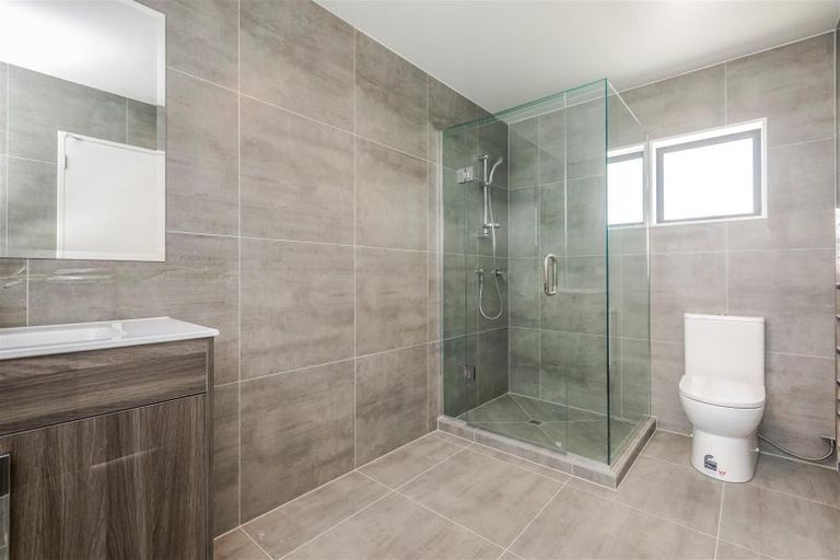 Photo of property in 13 Matukutureia Lane, Manurewa, Auckland, 2102