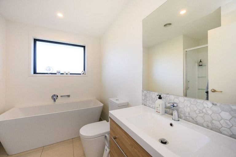 Photo of property in 34 Oldfield Lane, Marton, 4710