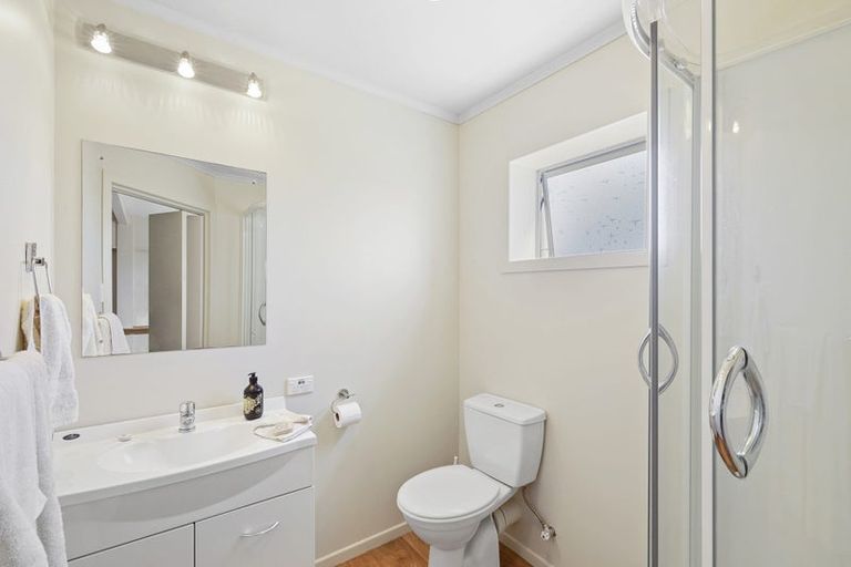 Photo of property in 49 Truby King Street, Merrilands, New Plymouth, 4312