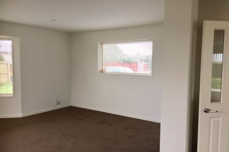 Photo of property in 11 Kingsbridge Drive, Burwood, Christchurch, 8083