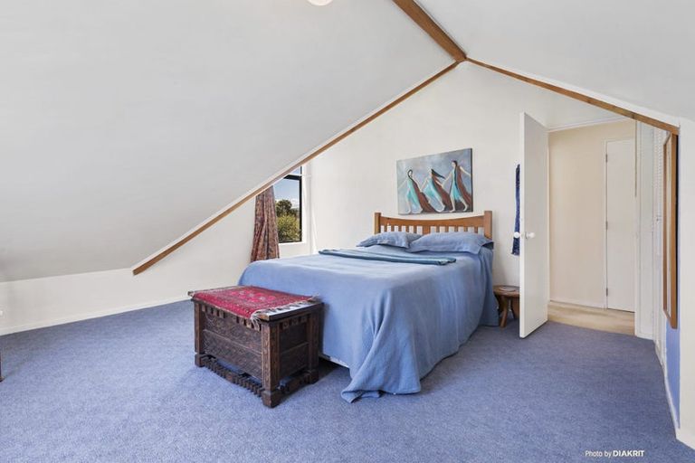 Photo of property in 23 Pinnacle Street, Seatoun, Wellington, 6022