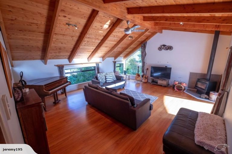 Photo of property in 113 Veale Road, Ridgewood, New Plymouth, 4371