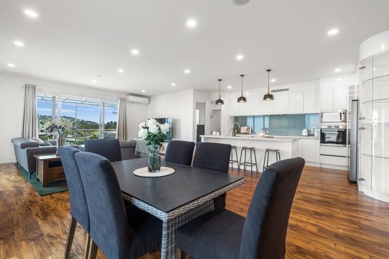 Photo of property in 94 Pohutukawa Parade, Riverhead, 0820