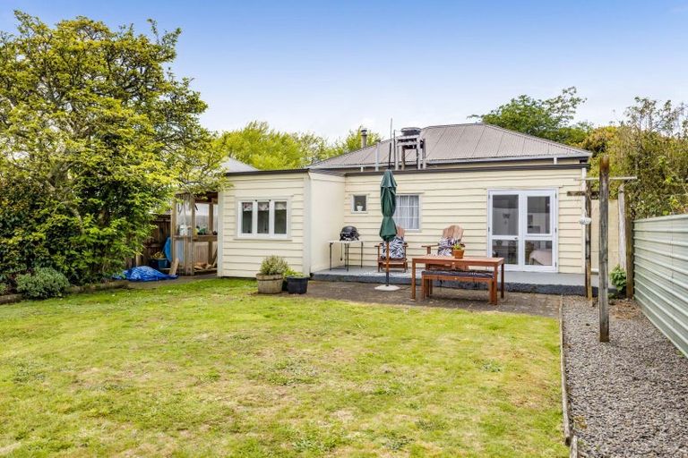 Photo of property in 427 Broadway, Stratford, 4332