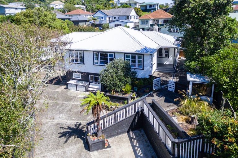 Photo of property in 54 Collins Avenue, Tawa, Wellington, 5028