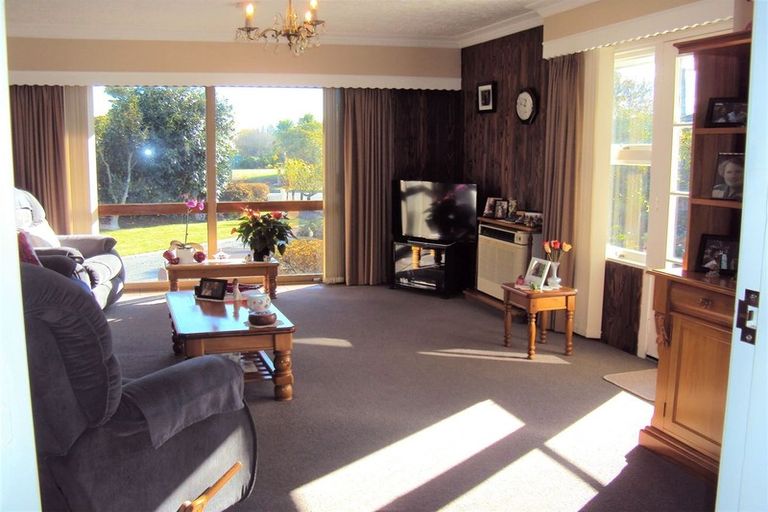 Photo of property in 58 Pembroke Street, Avondale, Christchurch, 8061