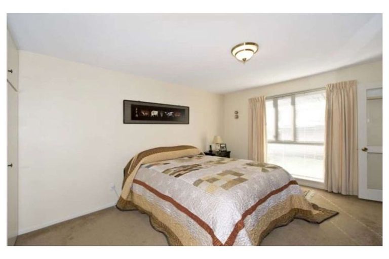 Photo of property in 7b Ludecke Place, Sockburn, Christchurch, 8042