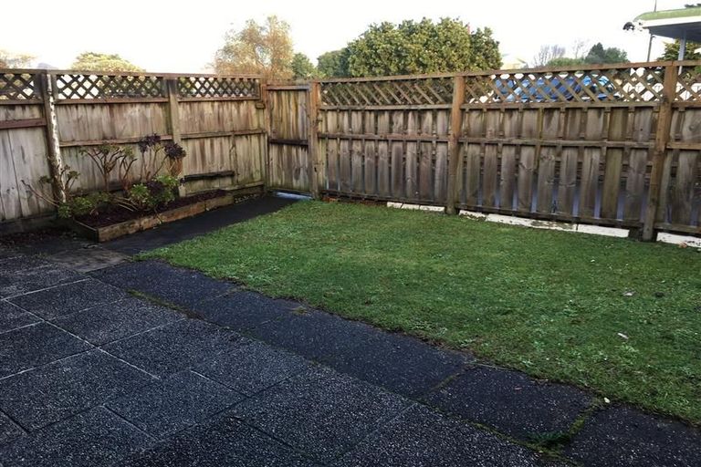 Photo of property in 1/66 Great South Road, Papakura, 2110