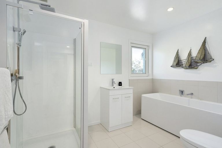 Photo of property in 29 Awatea Avenue, Paraparaumu, 5032