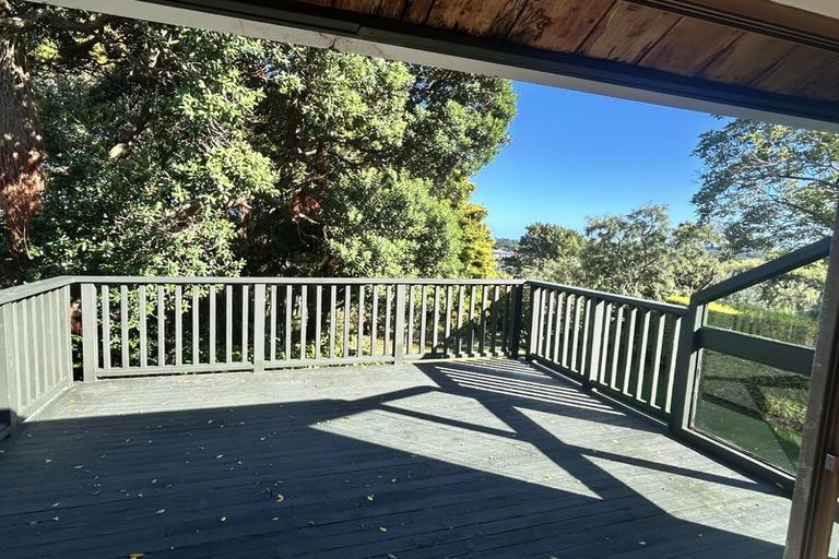 Photo of property in 104 Winara Avenue, Waikanae, 5036