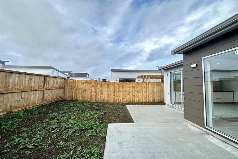 Photo of property in 10 Heihei Street, Papakura, 2110