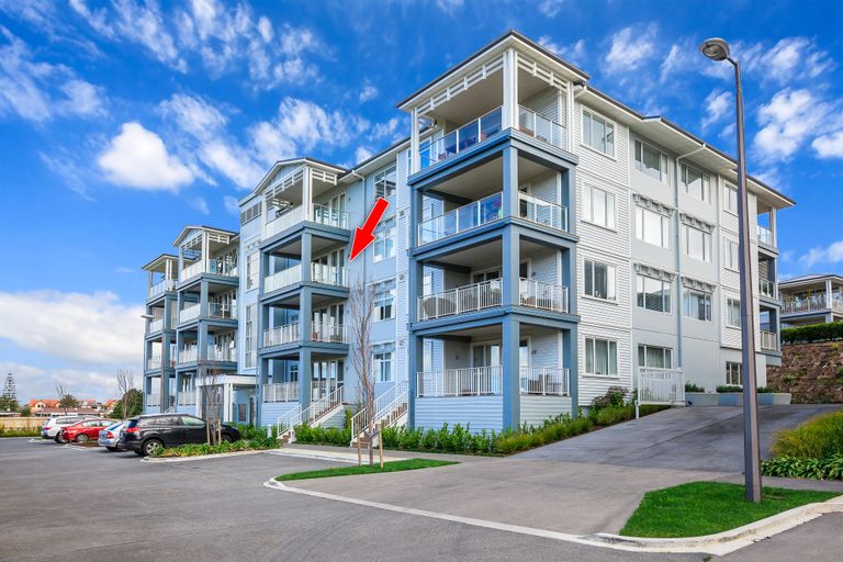 Photo of property in 30 Rewa Rewa Lane, Orewa, 0931