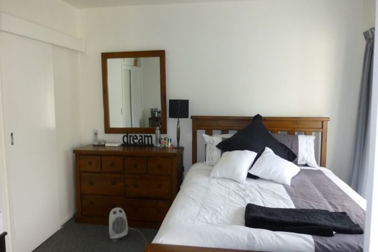 Photo of property in 76 Trafalgar Street, St Albans, Christchurch, 8014