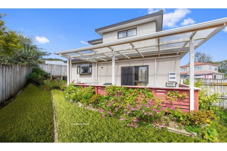 Photo of property in 12 Paloma Court, Hillpark, Auckland, 2102