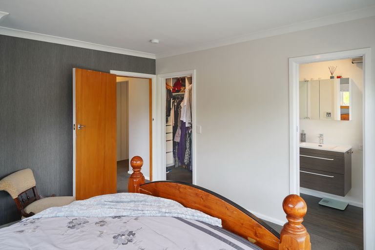 Photo of property in 133 Kendal Avenue, Burnside, Christchurch, 8053