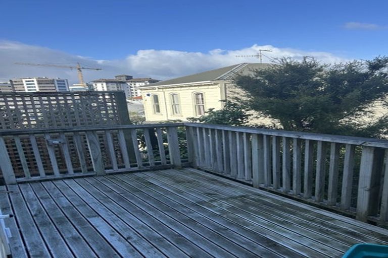 Photo of property in 17 George Street, Thorndon, Wellington, 6011