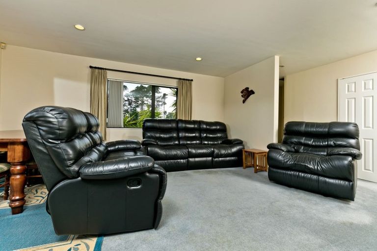 Photo of property in 46 Vintage Drive, Henderson, Auckland, 0612