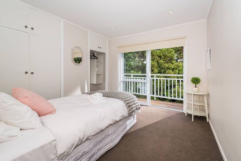 Photo of property in 1/42 Woodlands Crescent, Browns Bay, Auckland, 0630