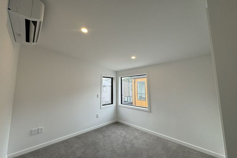 Photo of property in 2/323 Riverside Drive, Waterloo, Lower Hutt, 5011