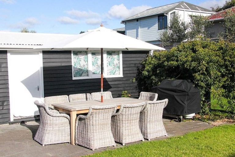 Photo of property in 18 Gordon Road, Mount Maunganui, 3116