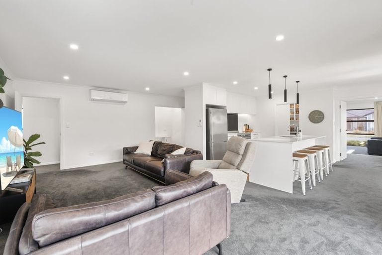 Photo of property in 19 Hickmott Street, Rangiora, 7400