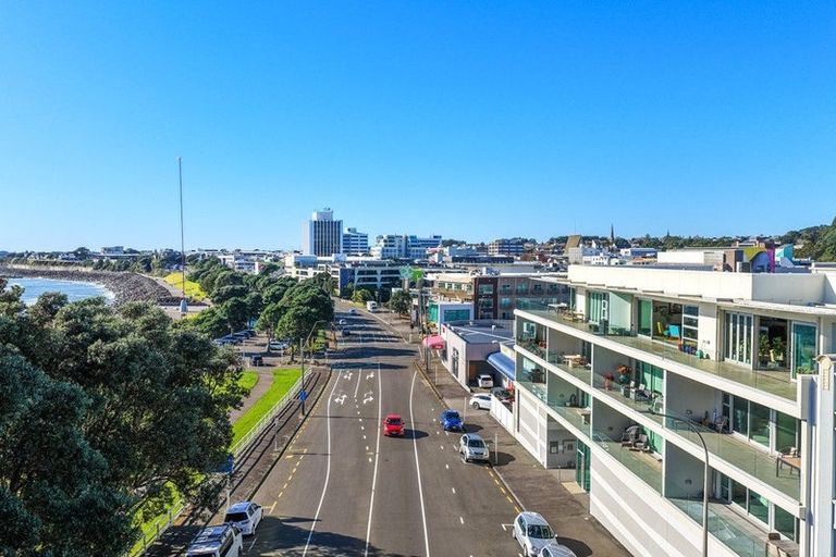 Photo of property in The Reef, 93 Saint Aubyn Street, New Plymouth, 4310